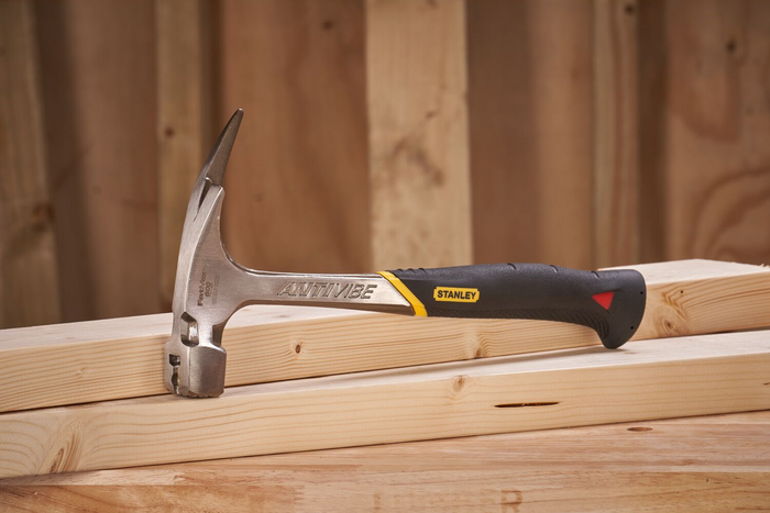 Σφυρί ξυλουργού STANLEY Antivibe 1-51-937