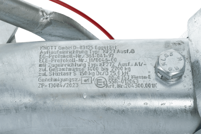 Συσκευή υπέρβασης KNOTT KF27B με κοτσαδόρο K27A για ρυμουλκούμενο 2700 kg με ράβδο έλξης τύπου V και στήριγμα τροχού στήριξης