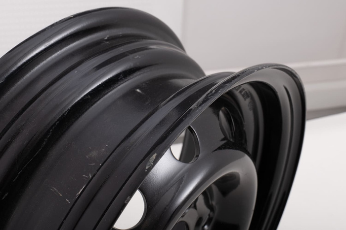 OUTLET Χαλύβδινη ζάντα για τρέιλερ UNITRAILER μαύρη 4.5Jx13"H2 5x112 ET:30