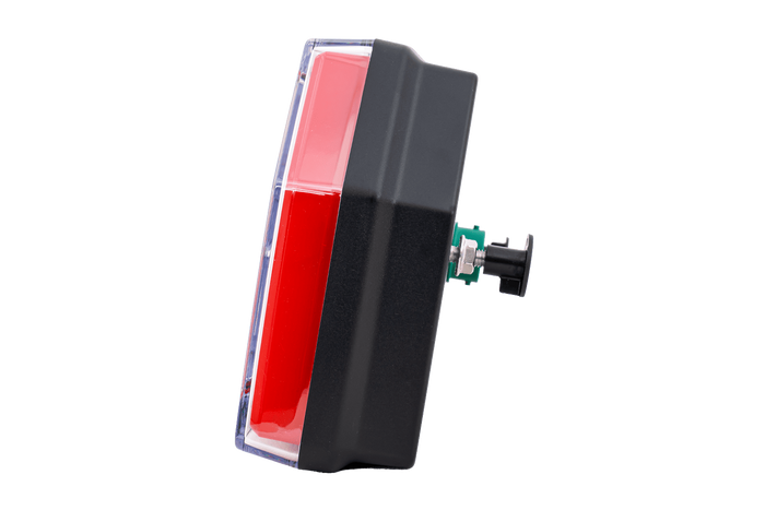 Το πίσω φως FRISTOM FT-372 LED 6 λειτουργεί σωστά