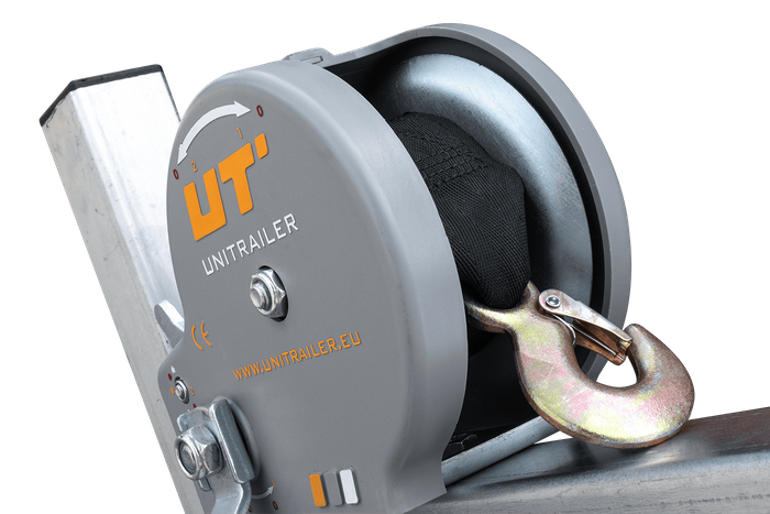 Στέλεχος UNITRAILER με βαρούλκο και βραχίονας ρυμουλκούμενου σκάφους