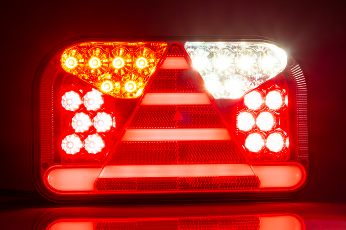 Πίσω φως FRISTOM FT-170 LED μπαγιονέτα 6 λειτουργιών αριστερά