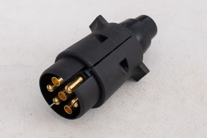 ΠΡΙΖΑ 7-ΠΙΝ UNITRAILER βύσμα για υποδοχή κοτσαδόρου