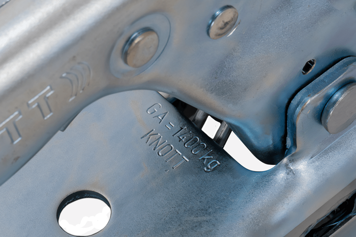 Ρυμουλκούμενο KNOTT KQ14-C με σφαιρική ράβδο έλξης για ρυμουλκούμενο 1400kg με τετράγωνη ράβδο έλξης 70mm