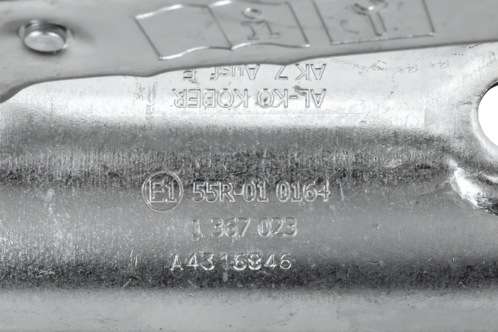 Ρυμουλκούμενο AL-KO AK7 PLUS με σφαιρική ράβδο για ρυμουλκούμενο 750 kg με σωληνωτή ράβδο έλξης 50 mm