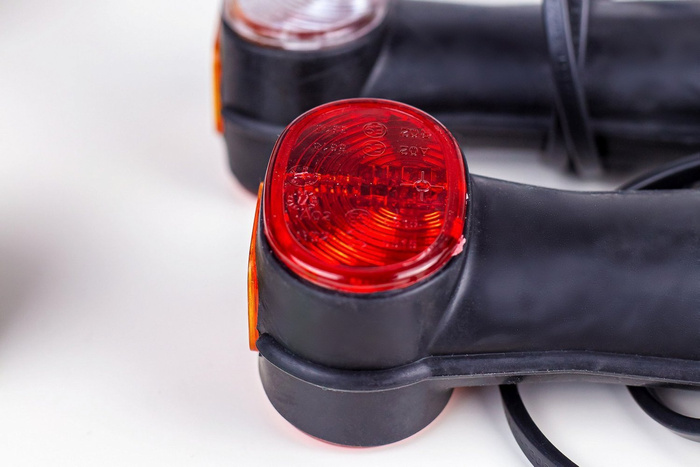 Σετ φώτων: ASPÖCK πίσω φώτα + ASPÖCK πλαϊνά φώτα σήμανσης + MANTES 7m 13-PIN λουρί