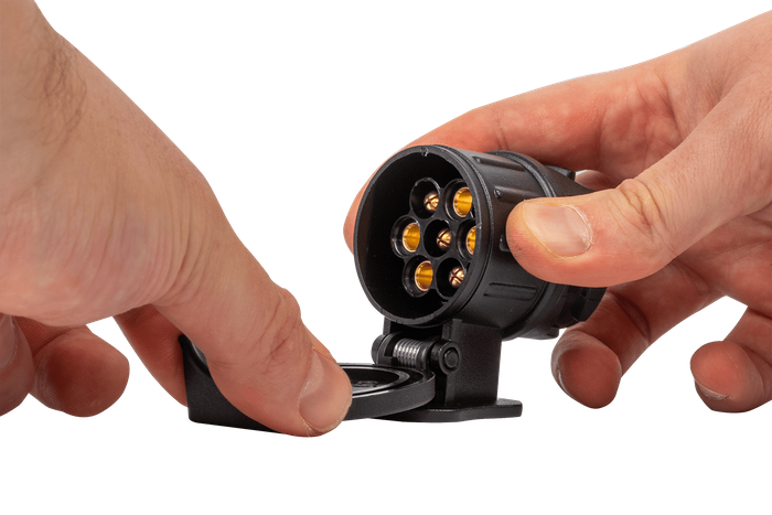 Προσαρμογέας UNITRAILER TL0102, μείωση υποδοχής κοτσαδόρου τρέιλερ 13/7 PIN