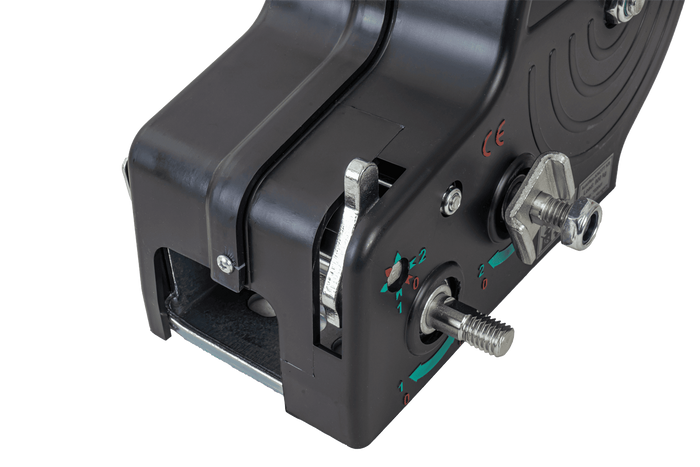 Χειροκίνητο βαρούλκο για ρυμουλκούμενο KNOTT 6X0017.311 900kg με ιμάντα