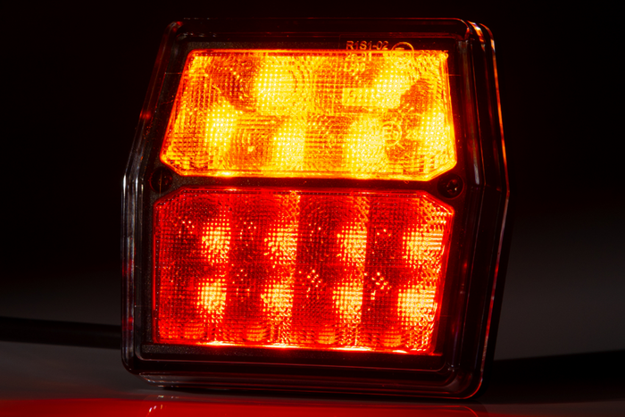 Πίσω φως FRISTOM FT-222 LED 4 λειτουργεί καθολικά