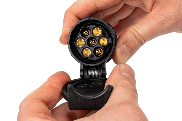 Προσαρμογέας UNITRAILER TL0102, μείωση υποδοχής κοτσαδόρου τρέιλερ 13/7 PIN