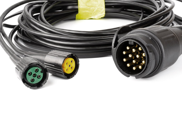 Ηλεκτρική εγκατάσταση MANTES, ζώνη ρυμουλκούμενου ρυμουλκούμενου, 5,5 m, βύσμα 13 PIN, ξιφολόγχες 2x 5 PIN