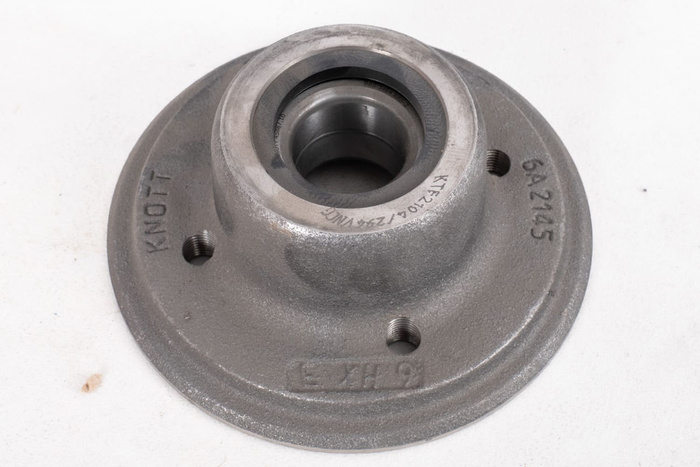 OUTLET Πλήμνη με ρουλεμάν για άξονα KNOTT 4x98 χωρίς φρένο