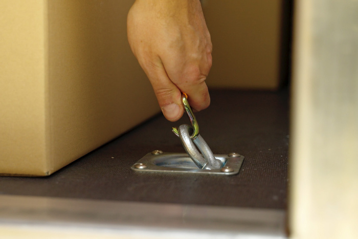 Στήριγμα δαπέδου για το τρέιλερ ZBF 70-1 Winterhoff