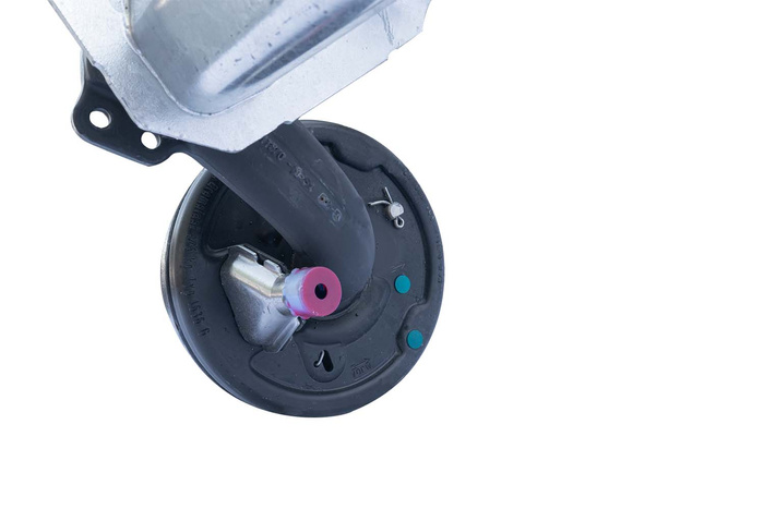 AL-KO COMPACT άξονας φρένων για ρυμουλκούμενο / ρυμουλκούμενο 750kg 1400mm 1840mm 4x100