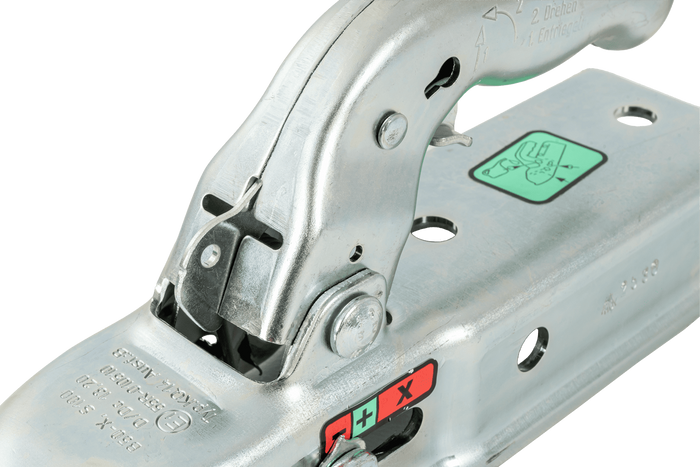 Ρυμουλκούμενο KNOTT KQ14-B με σφαιρική ράβδο έλξης για ρυμουλκούμενο 1400kg με τετράγωνη ράβδο έλξης 60mm