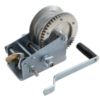 OUTLET Χειροκίνητο βαρούλκο για ρυμουλκούμενο KNOTT 1135kg με χαλύβδινο συρματόσχοινο