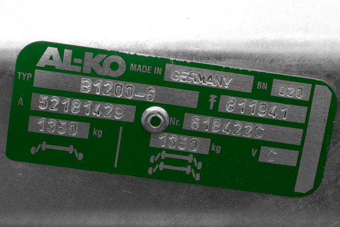 AL-KO COMPACT άξονας φρένων για ρυμουλκούμενο / ρυμουλκούμενο 1350kg 1350mm 1800mm 5x112