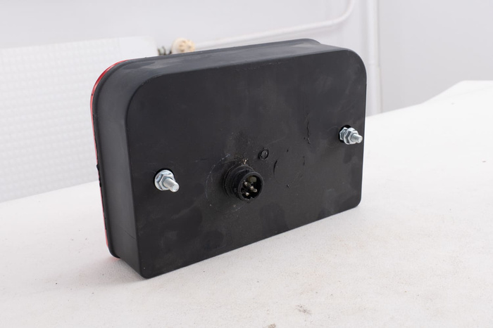 OUTLET Πίσω φανάρι DOBPLAST DPT35 5 λειτουργίες δεξιά