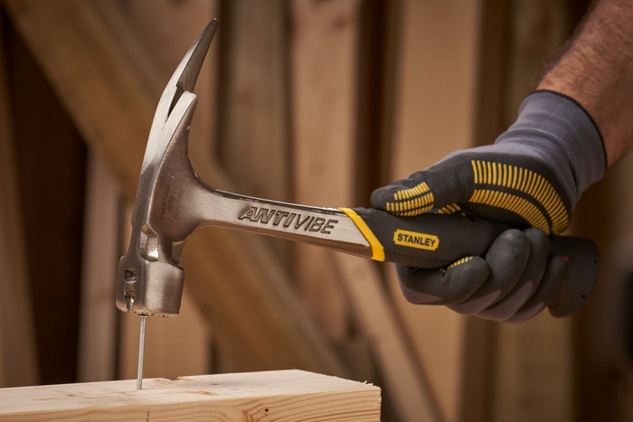 Σφυρί ξυλουργού STANLEY Antivibe 1-51-937