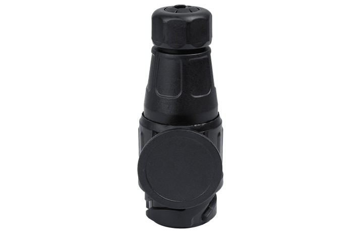 Βύσμα 13-PIN UNITRAILER στην υποδοχή κοτσαδόρου του τρέιλερ