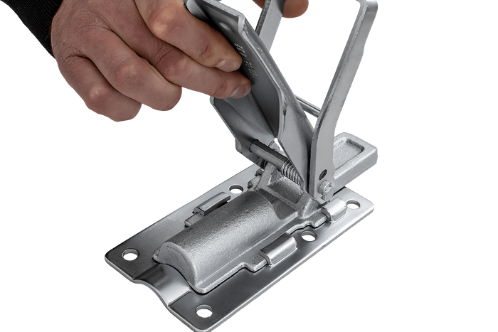 Πλαϊνός κοτσαδόρος με κούμπωμα WINTERHOFF BV 90-1 + BVG 90-A πλήρες πλευρικό κλείσιμο ρυμουλκούμενου