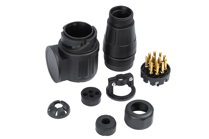 Βύσμα 13-PIN UNITRAILER στην υποδοχή κοτσαδόρου του τρέιλερ